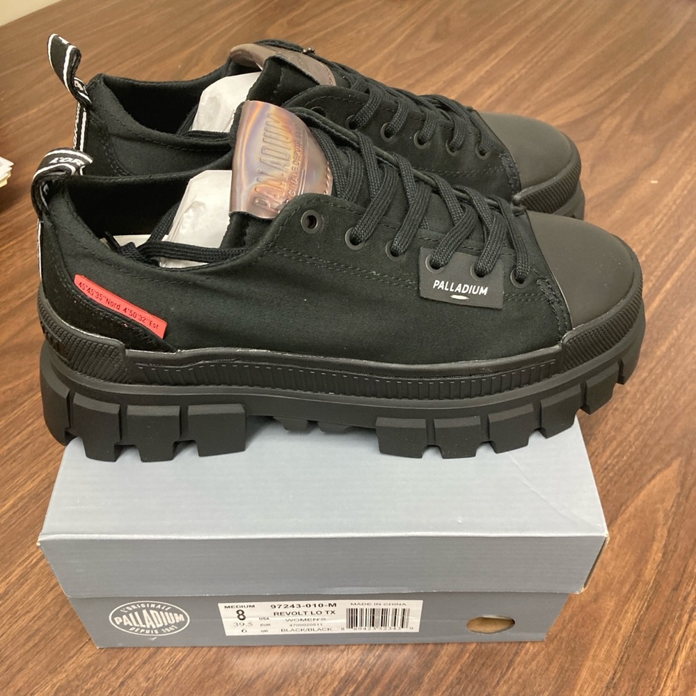 Palladium Womens low top boots